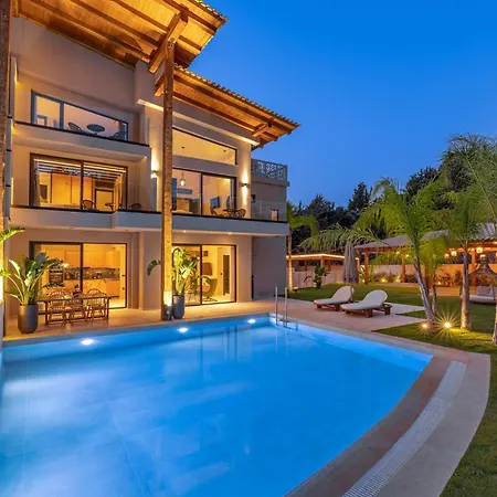 Costas Luxury - Athena's Villa *